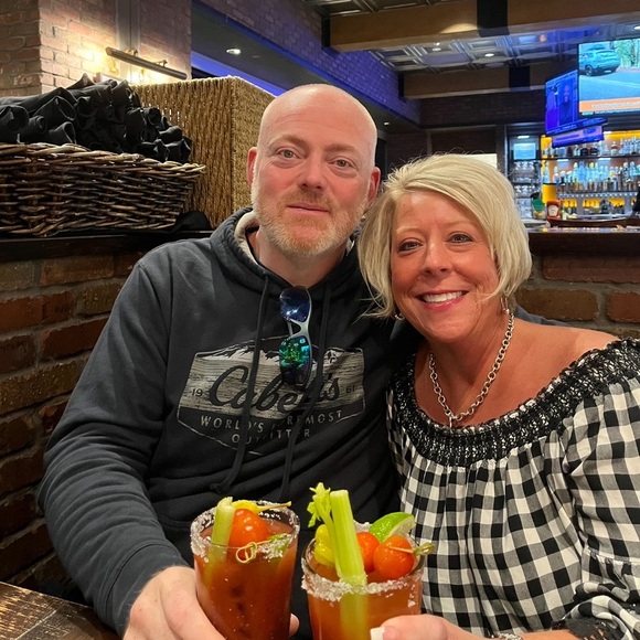 Jenuinestyles formerly Jenmuniz75 is live from Palm Desert CA 🇺🇸🇺🇸 - Picture 9 of 12